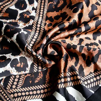 XITAO Leopard Moterų Marškinėliai Mados Naujų Puloveris Kratinys Plisuotos 2020 M. Žiemos Elegantiškas Laisvalaikio Stilius Laisvas Tee Viršuje ZY2978