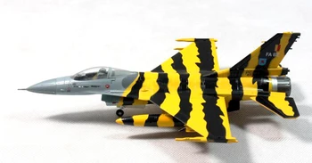 1:72 vokietijos karinių oro pajėgų F-16 naikintuvų modelis Trimitininkas 37127 Kolekcijos modelis